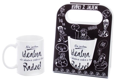 Kubek ceramiczny 'Nie jestem Idealna...' biały w ozdobnym czarnym opakowaniu
