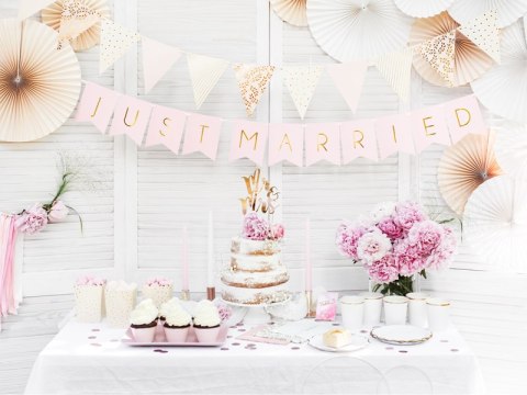 Talerzyki papierowe w kolorze białym ze złotymi brzegami 18,5 cm 6 szt.