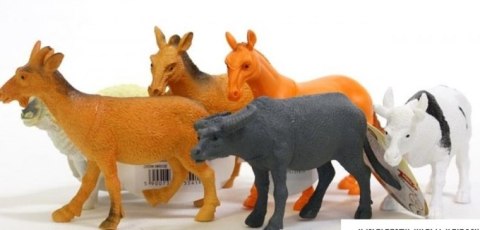 Zestaw miniatur zwierząt gospodarskich