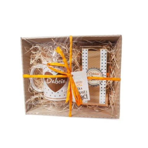 Zestaw prezentowy DLA BABCI - Kubek i czekolada w kropeczki